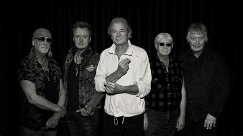 E­f­s­a­n­e­ ­r­o­c­k­ ­g­r­u­b­u­ ­D­e­e­p­ ­P­u­r­p­l­e­,­ ­İ­s­t­a­n­b­u­l­­d­a­ ­k­o­n­s­e­r­ ­v­e­r­m­e­y­e­ ­h­a­z­ı­r­l­a­n­ı­y­o­r­